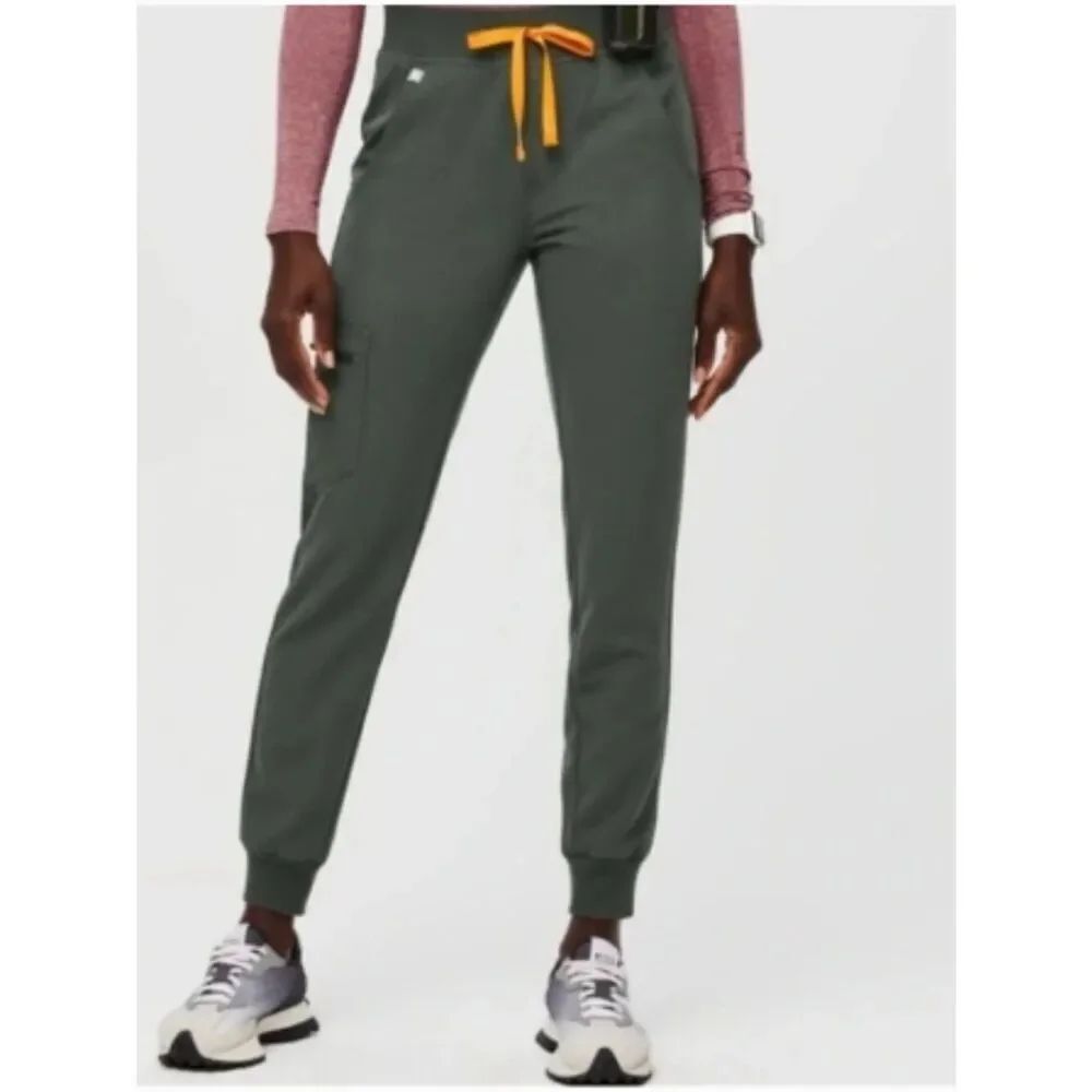 Like New! Figs Zamora Jogger Scrub Pants in Moss Size XS/P